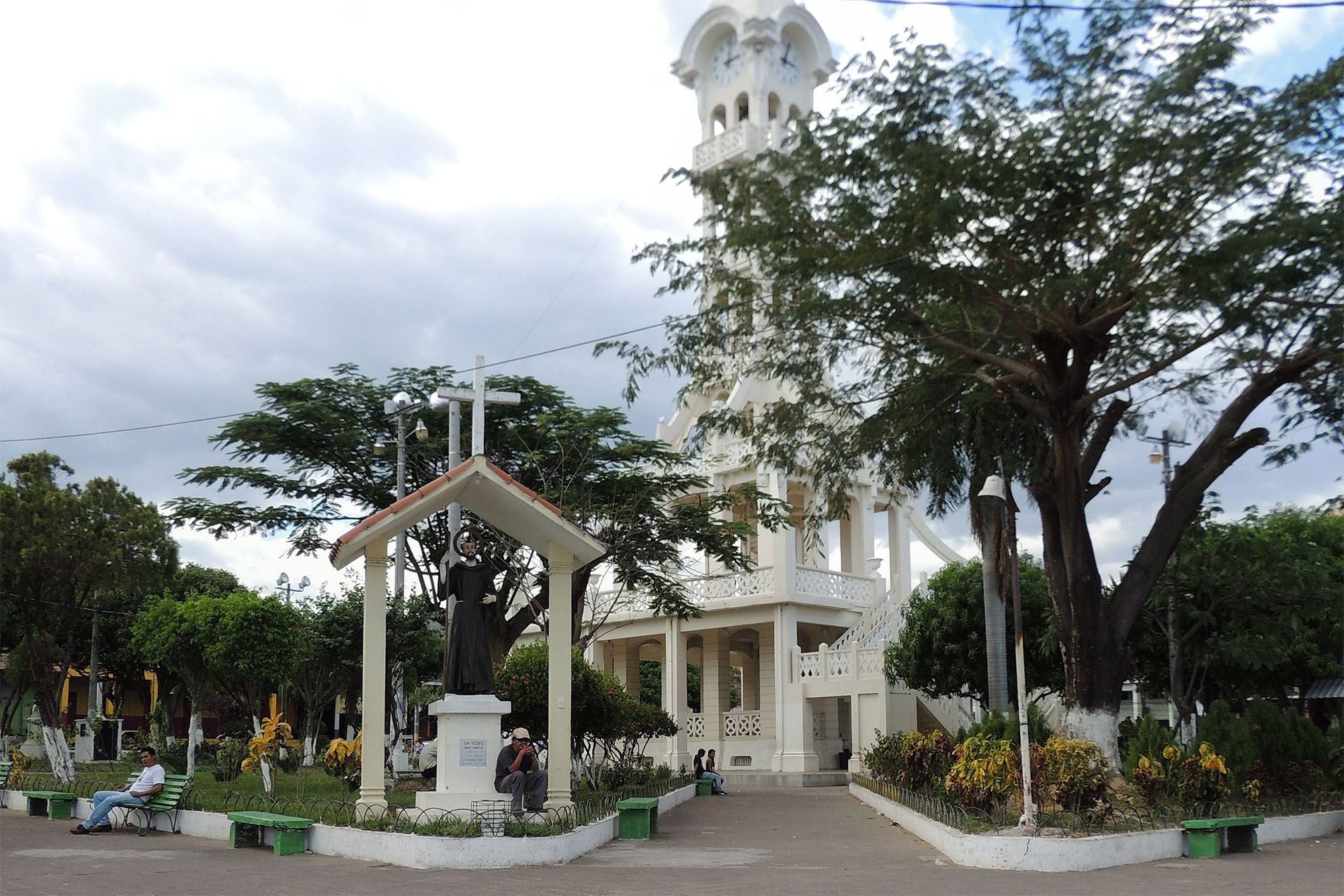 Парк Сентраль (Parque Central)